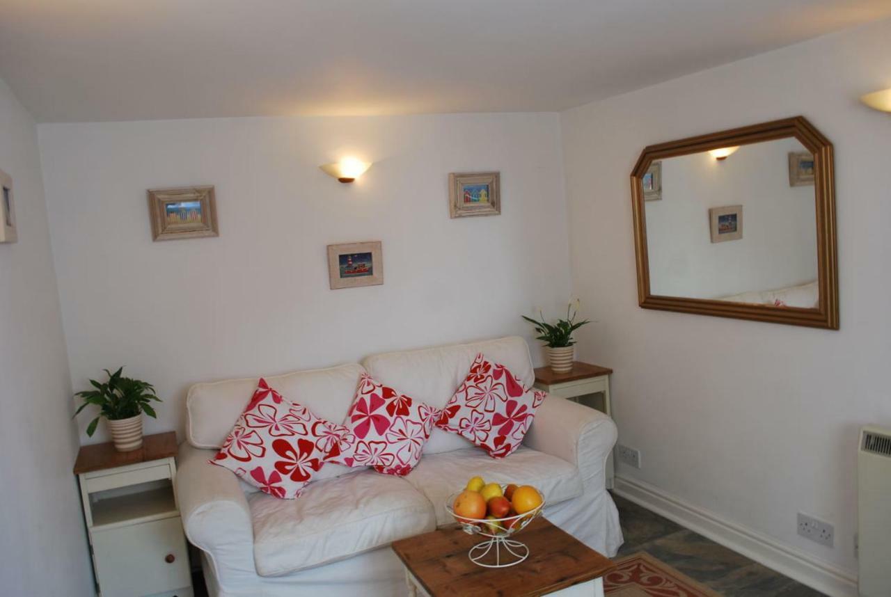 Romantic Flint Cottage On The Suffolk Coast Saxmundham Zewnętrze zdjęcie